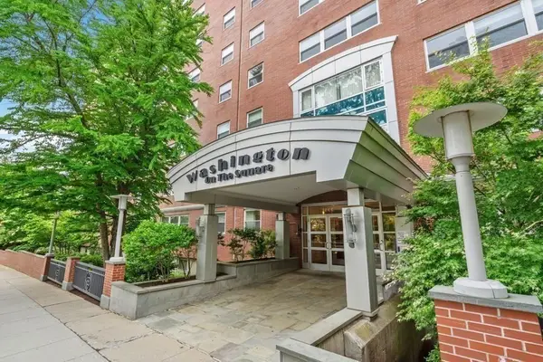 1600 Beacon St #902, Brookline, MA 02446