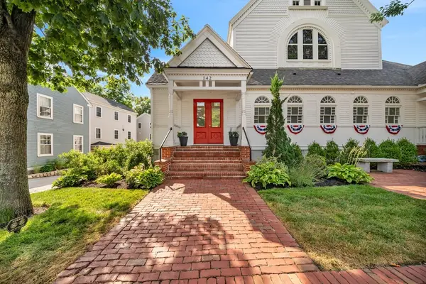 142 Main St #4, Amesbury, MA 01913