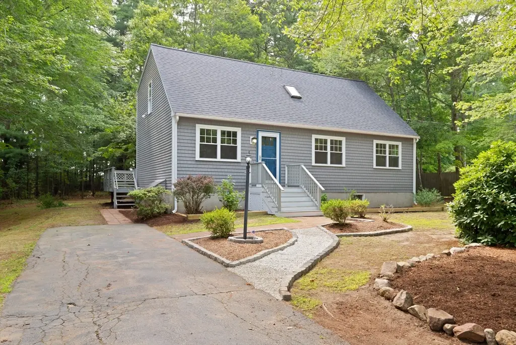 18 Great Meadow Dr, Carver, MA 02330 - #1