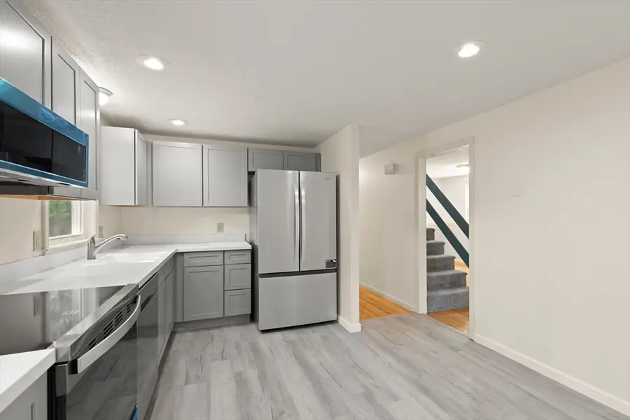 18 Great Meadow Dr, Carver, MA 02330 - #2