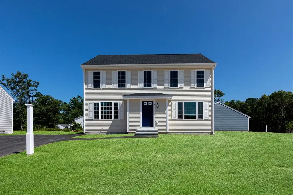 5 Bumblebee Dr, Plymouth, MA 02360 - #1