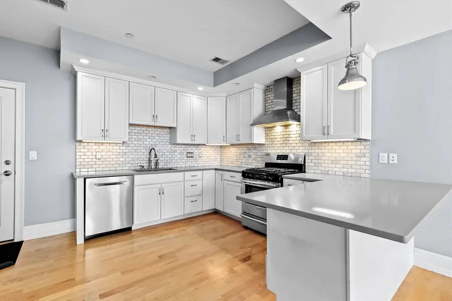 37 P St #3, Boston, MA 02127 - #3
