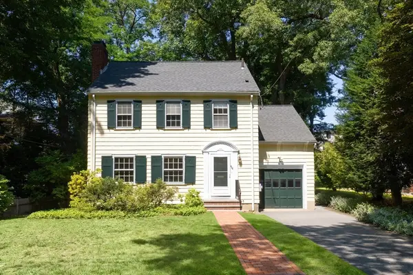 59 Hinckley Rd, Newton, MA 02468