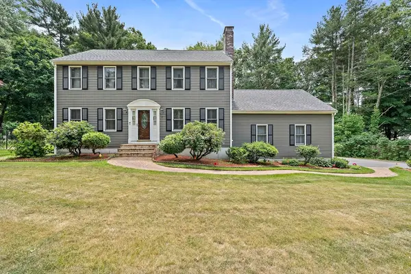 5 Windemere Dr, Mansfield, MA 02048