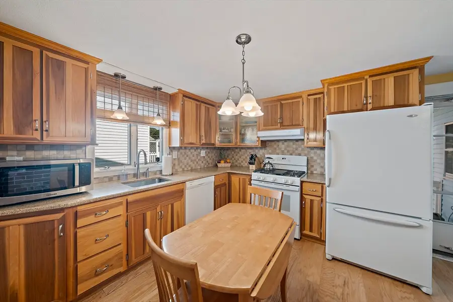 93 Elm St, Medford, MA 02155 - #3