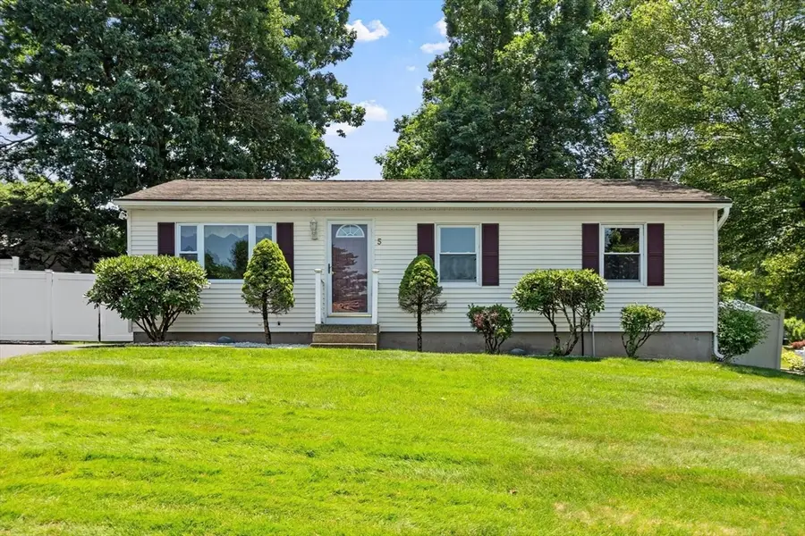 5 Aspen Rd, Springfield, MA 01128 - #3