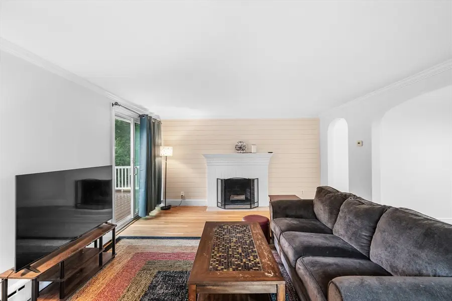 463 Elliott St, Beverly, MA 01915 - #3