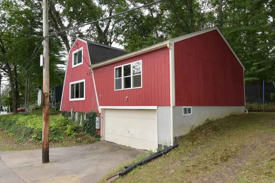 36 Hunter Ave, Hudson, MA 01749 - #2