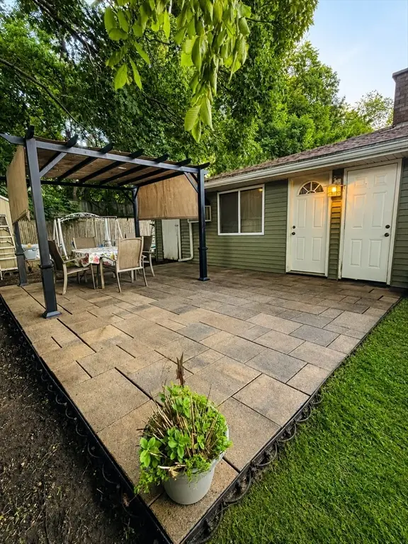 52 Dodge Rd, Brockton, MA 02302 - #2
