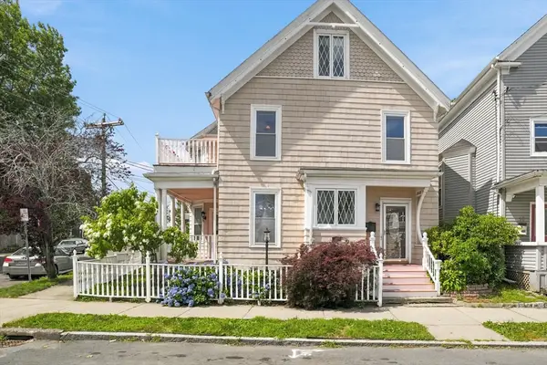 17 Basset St, Lynn, MA 01902