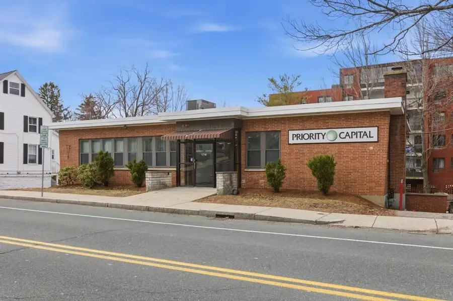 174 Green St, Melrose, MA 02176 - #3