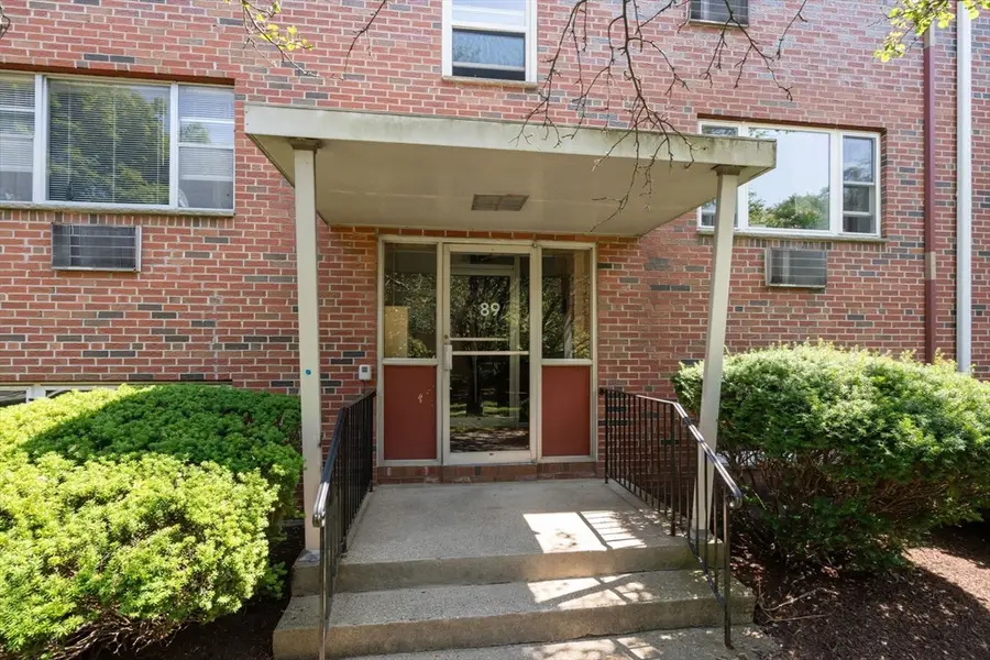 89 Walnut St #2, Newton, MA 02460 - #2