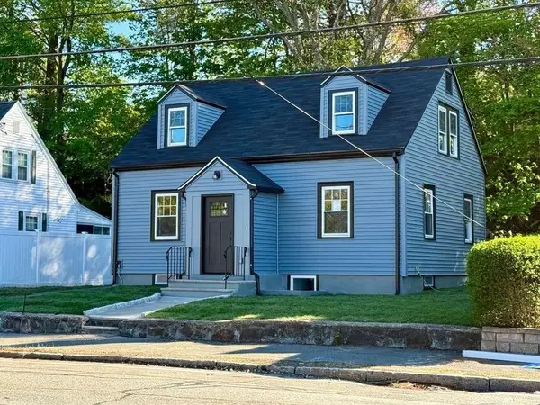 714 Lynnfield St, Lynn, MA 01904
