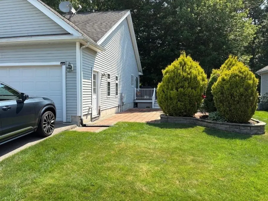 46 Alexandra's Way, Brockton, MA 02301 - #2