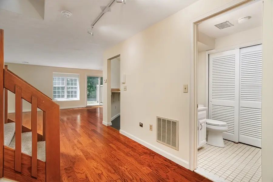 511 Ridgefield Cir #511B, Clinton, MA 01510 - #3