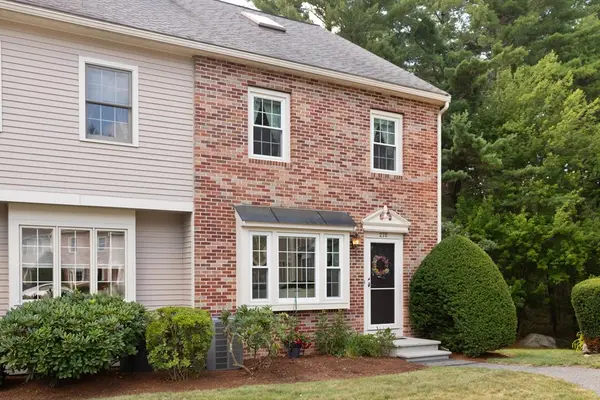 27 E Brookfield Drive #E, Groton, MA 01450