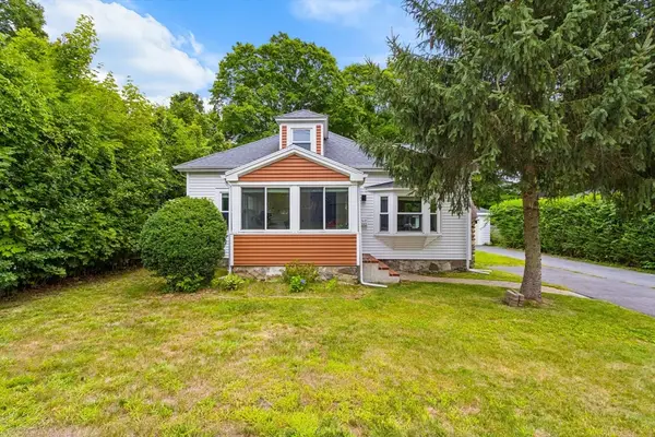 142 S Main St, Sharon, MA 02067
