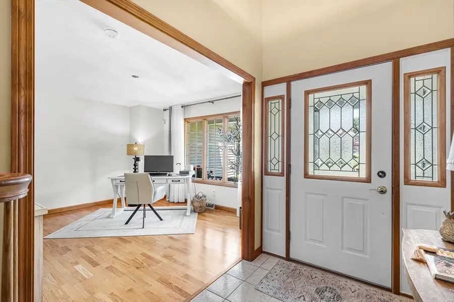 185 Clearwater Cir, Ludlow, MA 01056 - #3
