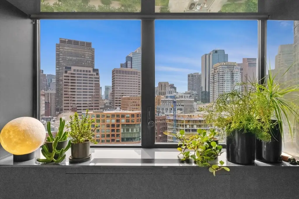65 East India Row #16B, Boston, MA 02110 - #1