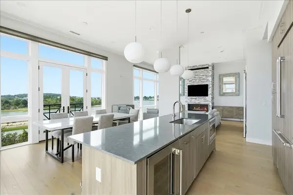 10 Shipyard Dr #513, Hingham, MA 02043