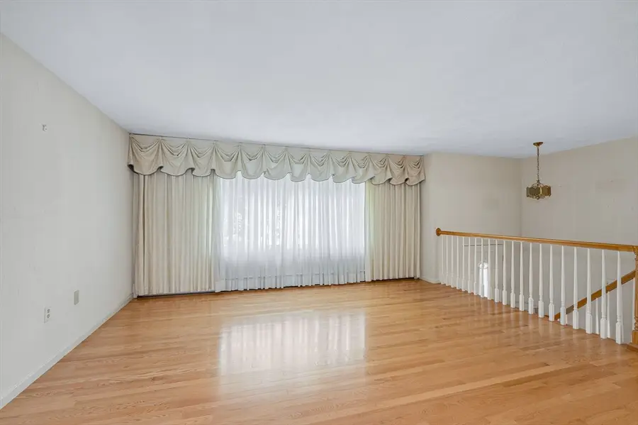 5 Jeremiah Cir, Medford, MA 02155 - #3