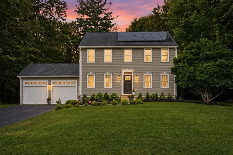 21 Wildflower Dr, Sutton, MA 01590 - #2