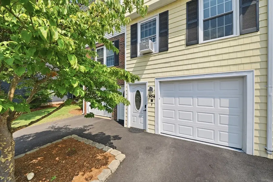 104 Roper St #B, Lowell, MA 01852 - #2