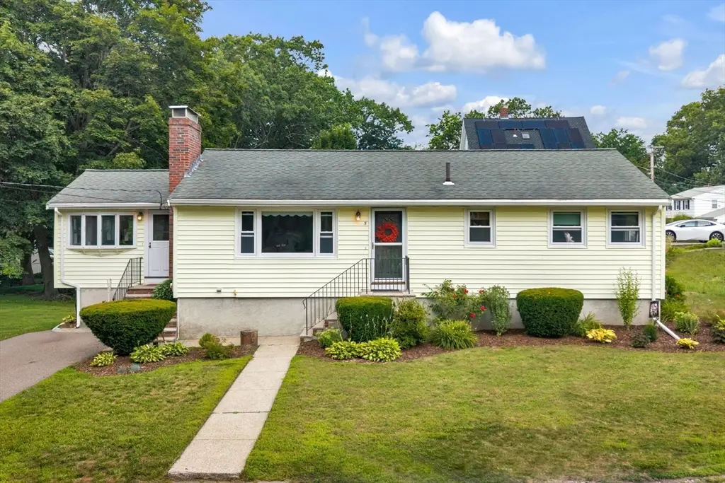 5 Walters Ave, Dedham, MA 02026 - #1