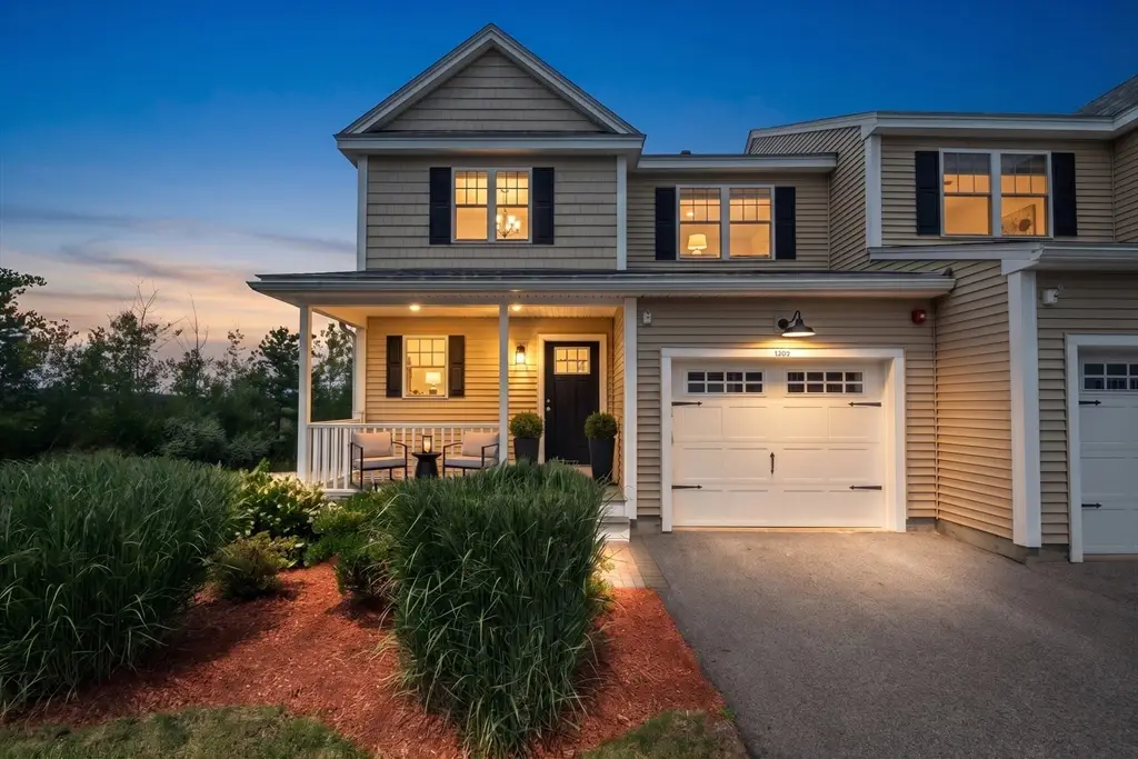 1202 Hazelwood Way #1202, Clinton, MA 01510 - #1