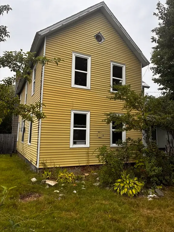 5 West High Street, Erving, MA 01344