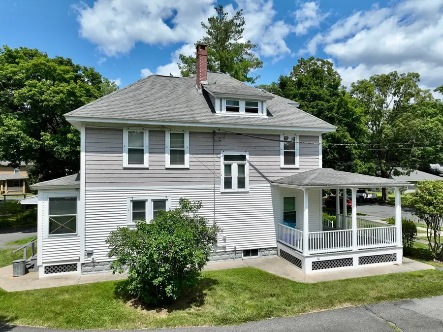 4 Davis St, Turners Falls, MA 01376 - #2