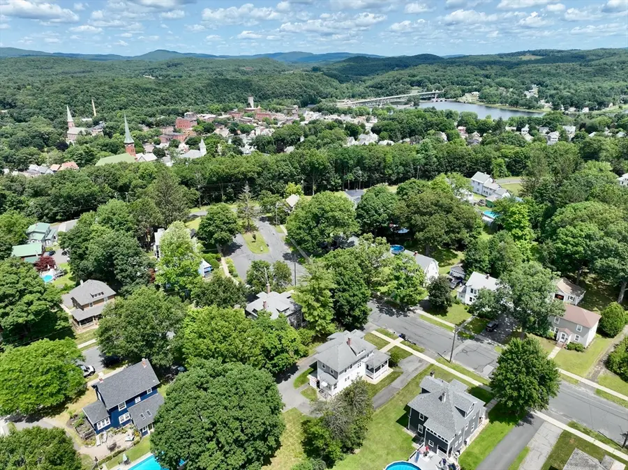 4 Davis St, Turners Falls, MA 01376 - #3