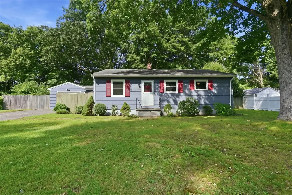 300 Newhouse St, Springfield, MA 01118 - #1