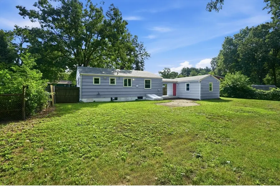 300 Newhouse St, Springfield, MA 01118 - #2