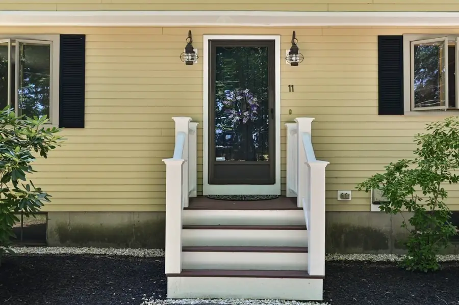 11 Elginwood Rd., Peabody, MA 01960 - #3