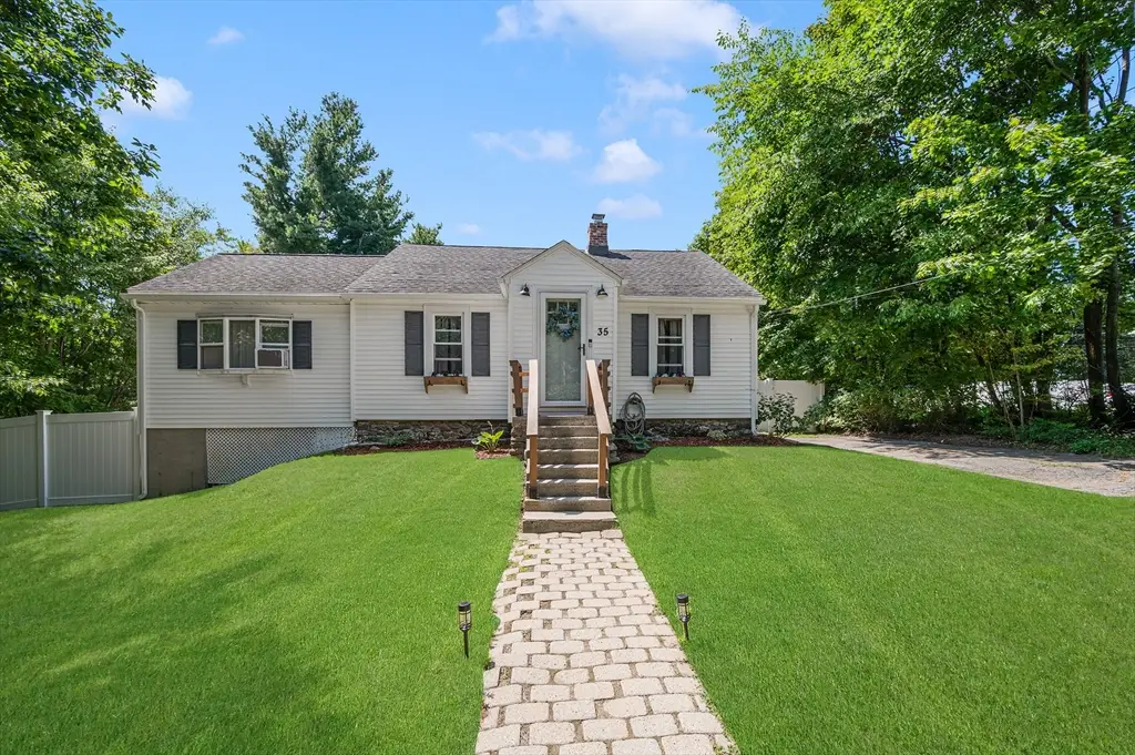 35 Carter Rd, Worcester, MA 01609 - #1