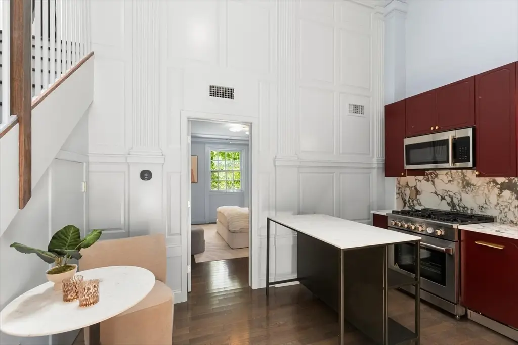 7 Crombie St #10, Salem, MA 01970 - #1