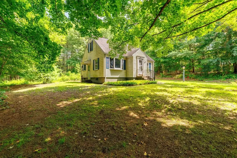 482 Cooper Rd, Northbridge, MA 01534 - #3