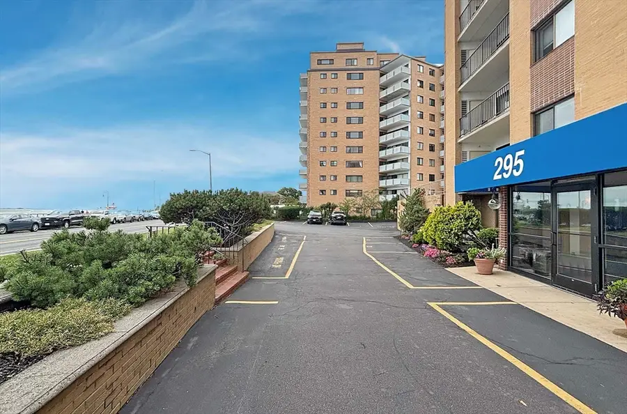 295 Lynn Shore Dr #104, Lynn, MA 01902 - #2
