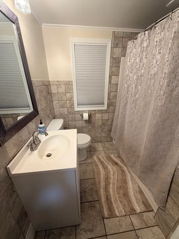 30 Vadnais Street, Agawam, MA 01001 - #3