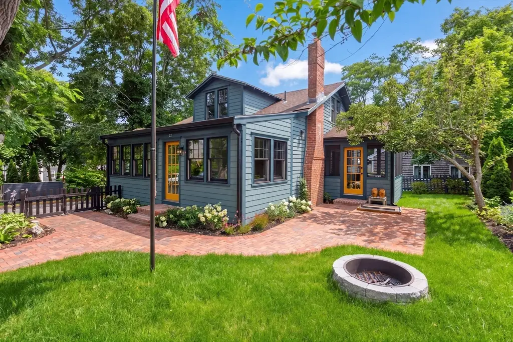 21 Brewster Street, Provincetown, MA 02657 - #1