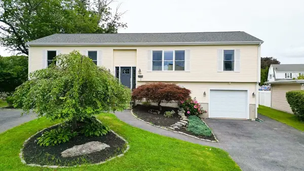 360 Perron Ave, Somerset, MA 02726