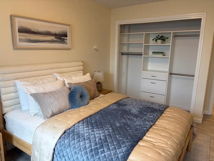 9 Hawthorne Pl #7H, Boston, MA 02114 - #3