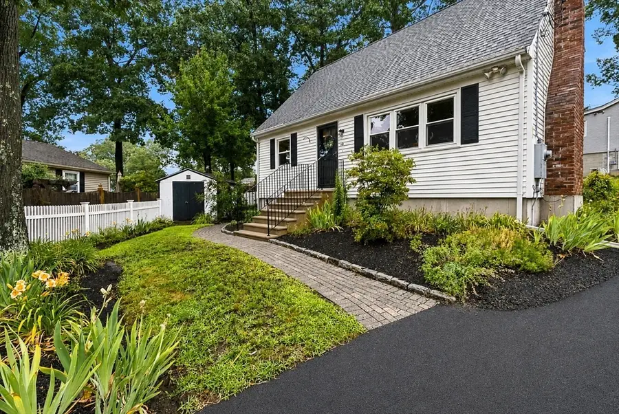19 Pembroke St, Marlborough, MA 01752 - #2