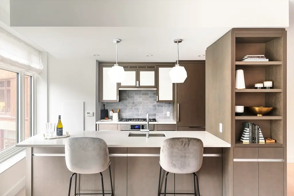 100 Lovejoy Wharf #6 B, Boston, MA 02114 - #1