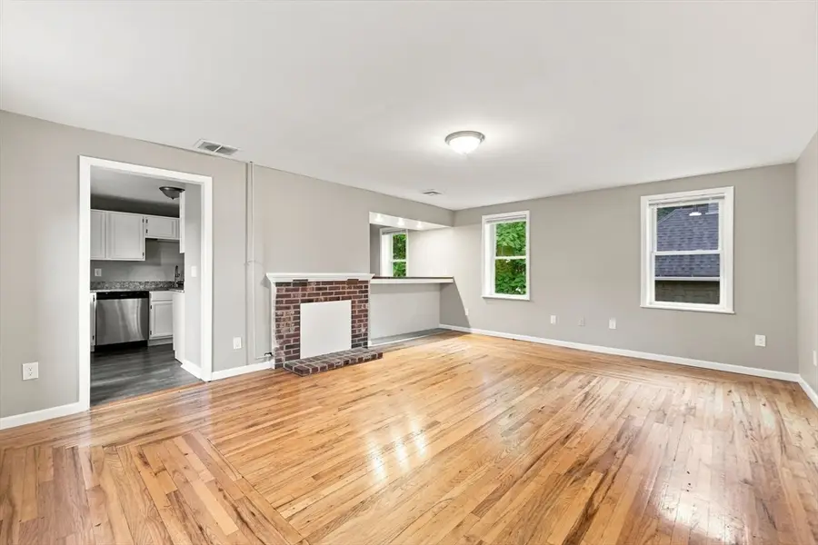5 Princeton St, Westfield, MA 01085 - #3
