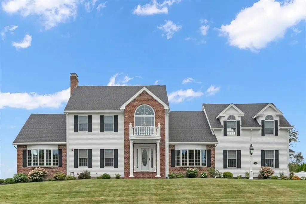 14 Lakeview Ave, Danvers, MA 01923 - #1
