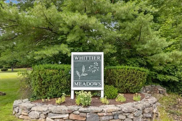 25 Whittier Meadows Dr #25, Amesbury, MA 01913