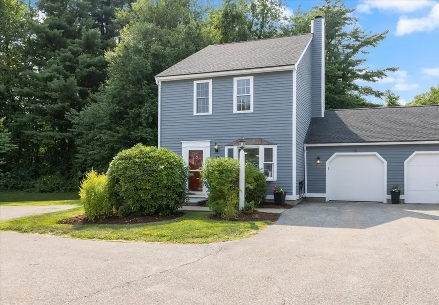 25 Whittier Meadows Dr #25, Amesbury, MA 01913 - #3