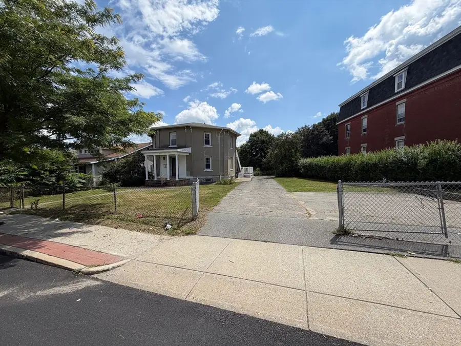 312 Plantation St, Worcester, MA 01604 - #3